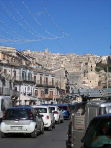 Sicilia_Modica_hill1
